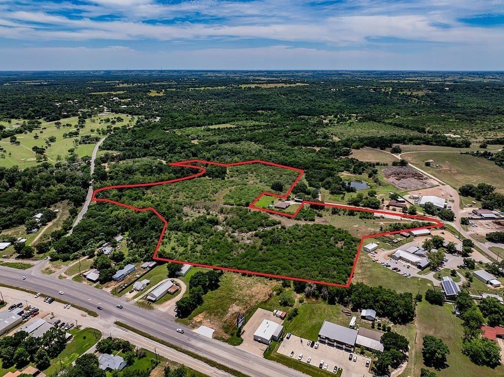 7.66 acres in Fayette County