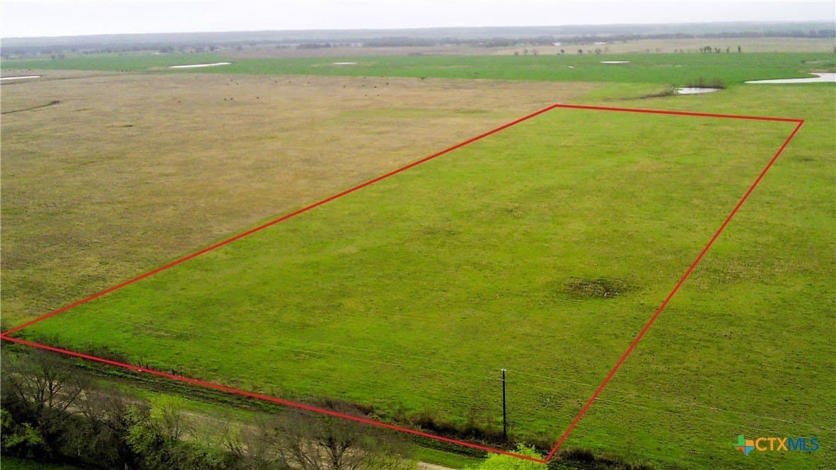 11 acres in Falls County