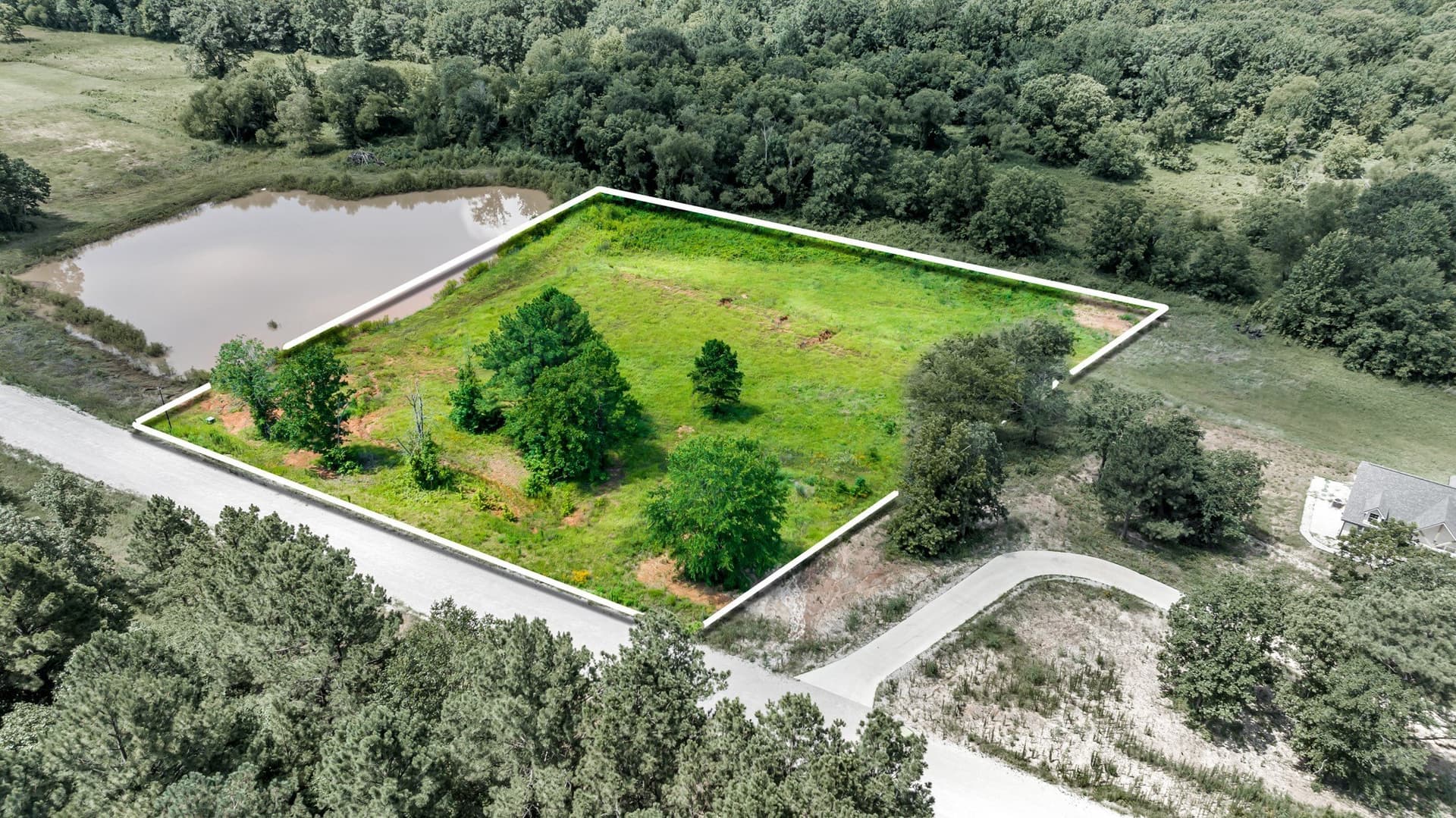 1.89 acres in Smith County