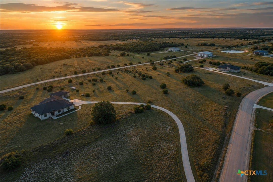 4 acres in Burnet County