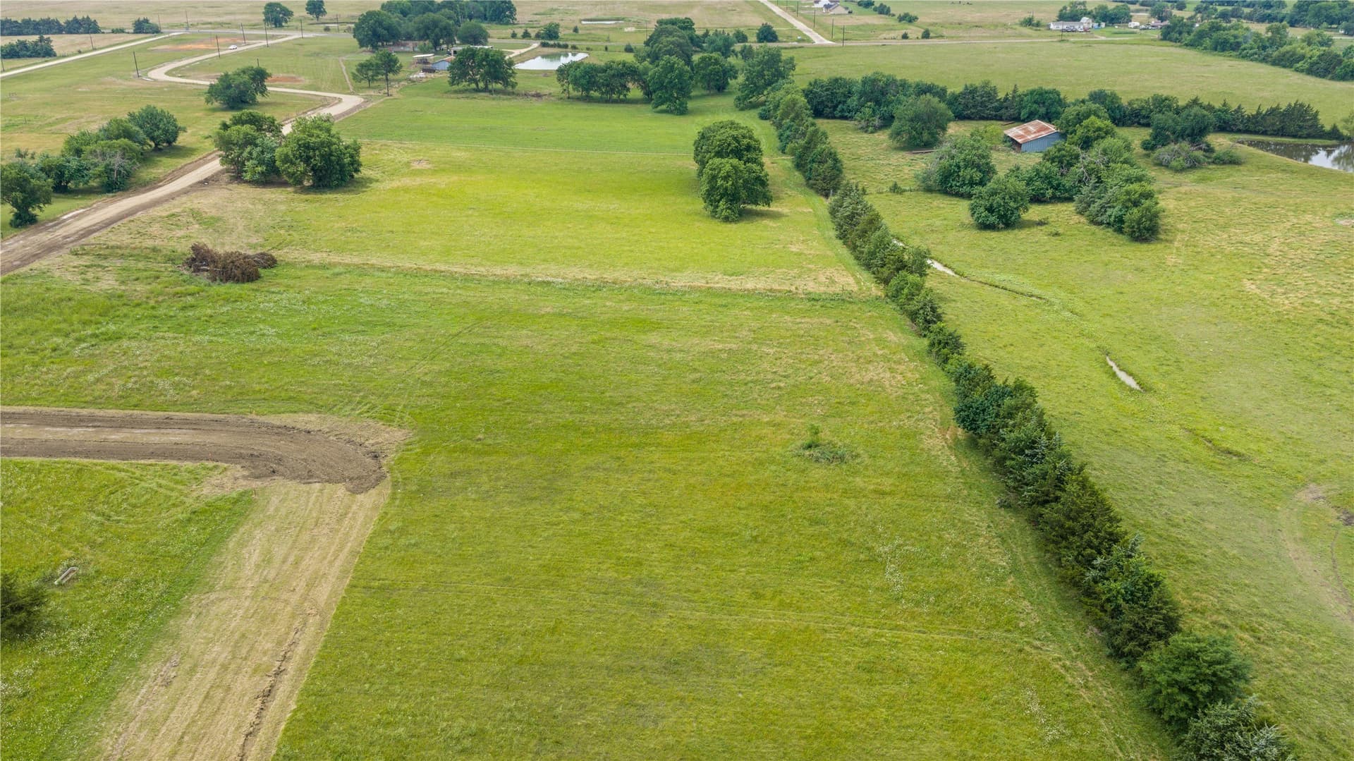 1.42 acres in Lamar County
