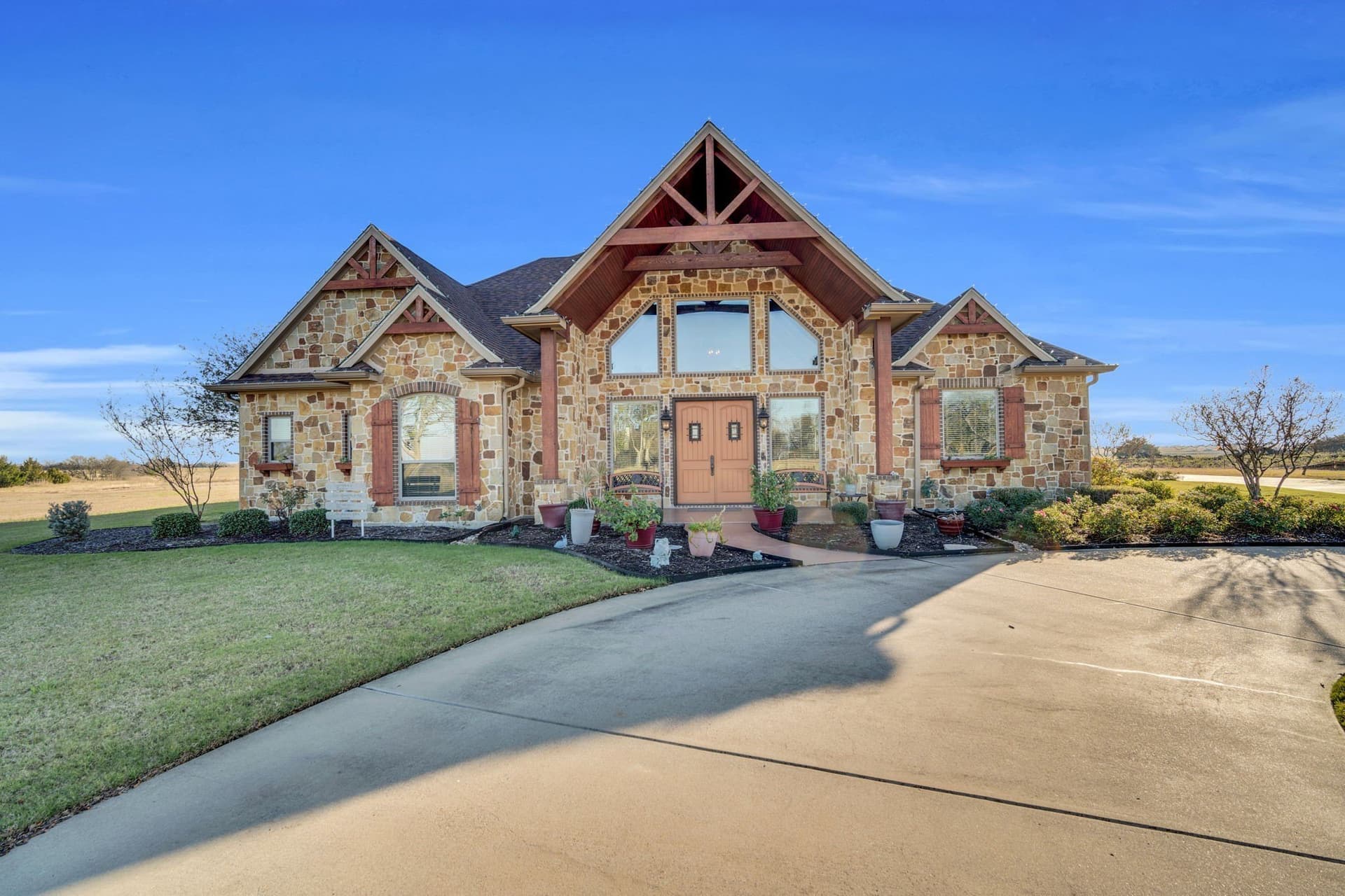 12.83 acres in Ellis County