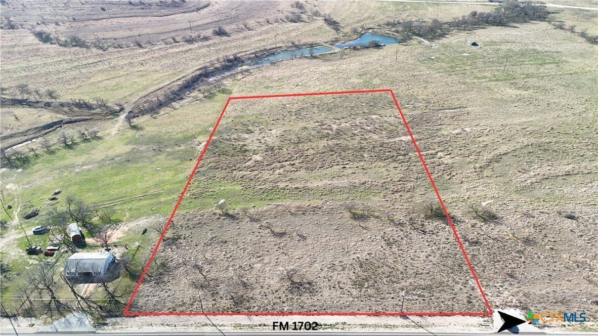 10.01 acres in Comanche County