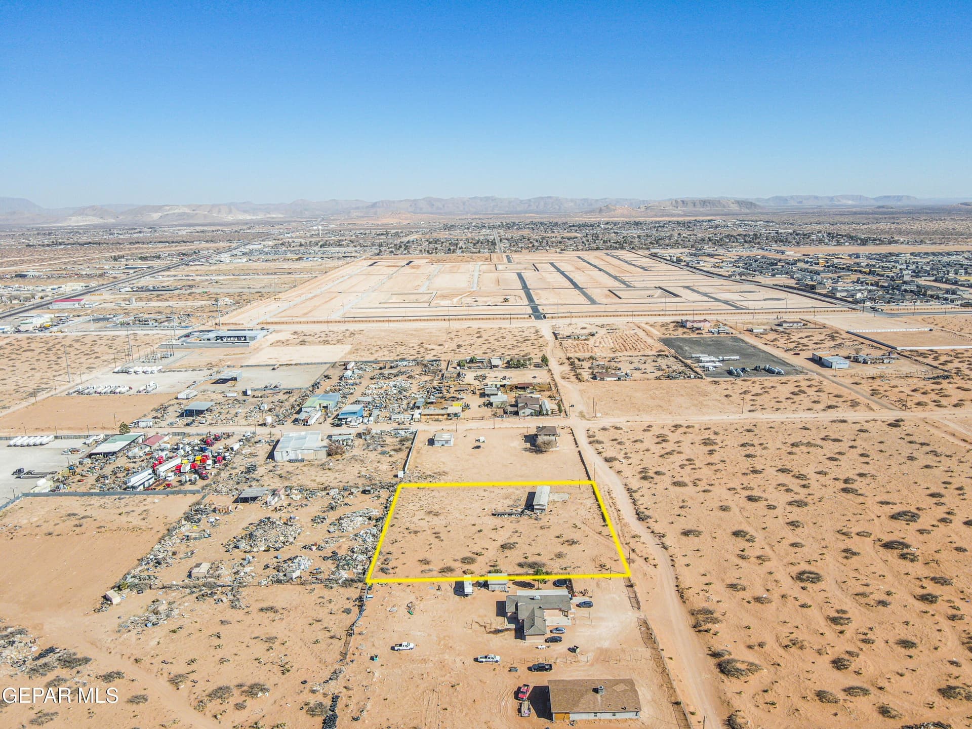 2 acres in El Paso County