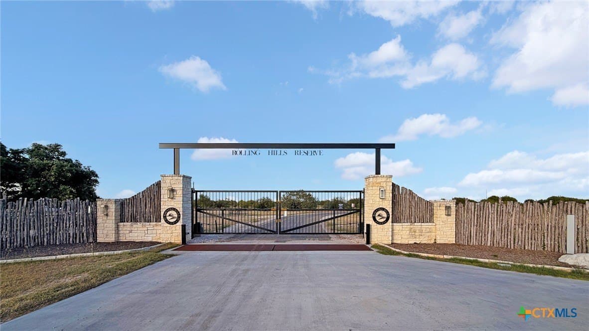 5.18 acres in Burnet County