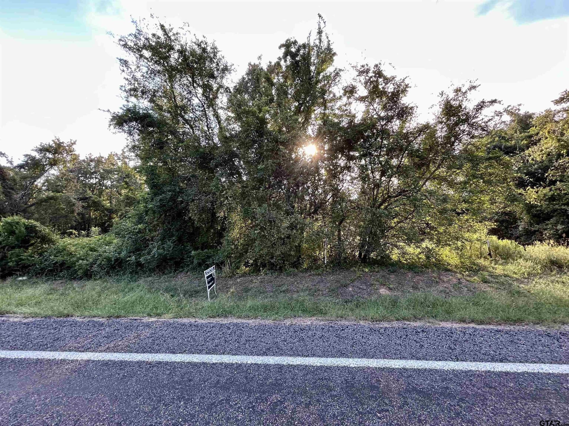 2.74 acres in Camp County