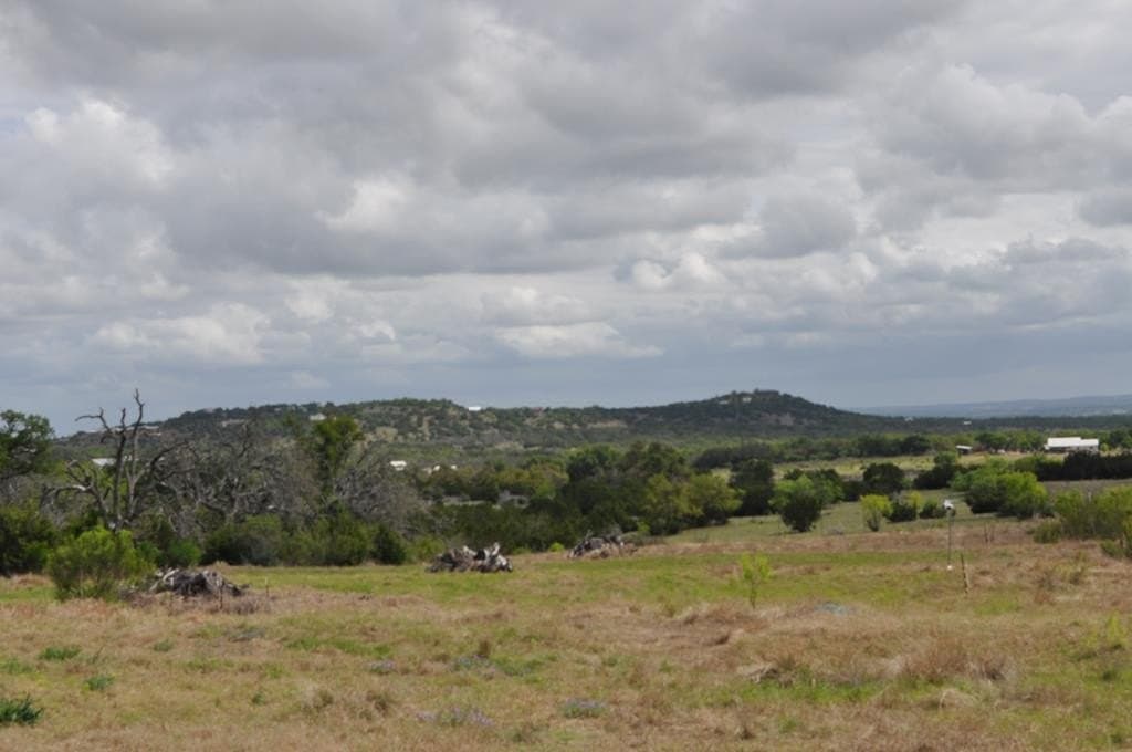 34.84 acres in Gillespie County