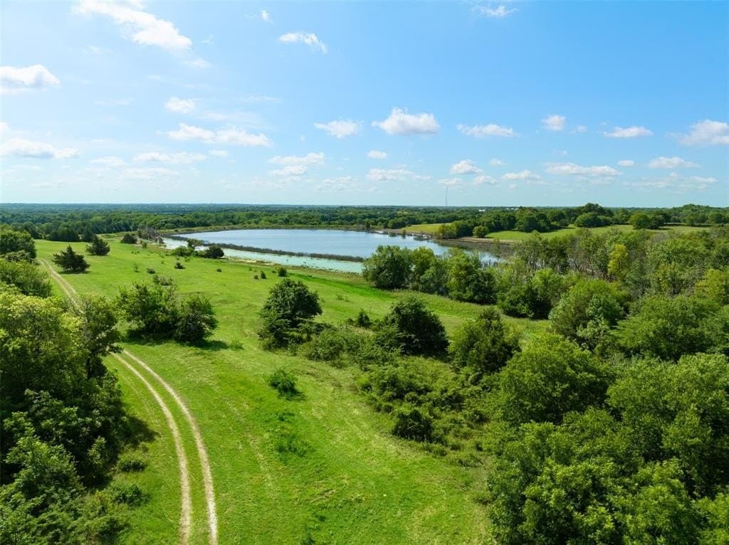 74.4 acres in Grayson County