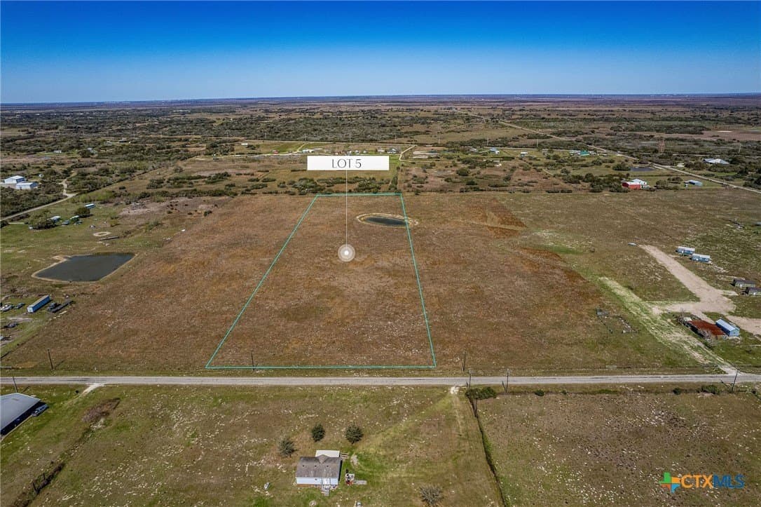 10 acres in Calhoun County
