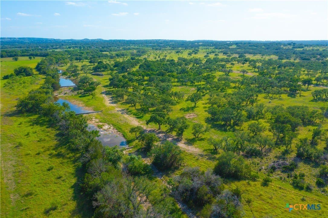 24 acres in Blanco County