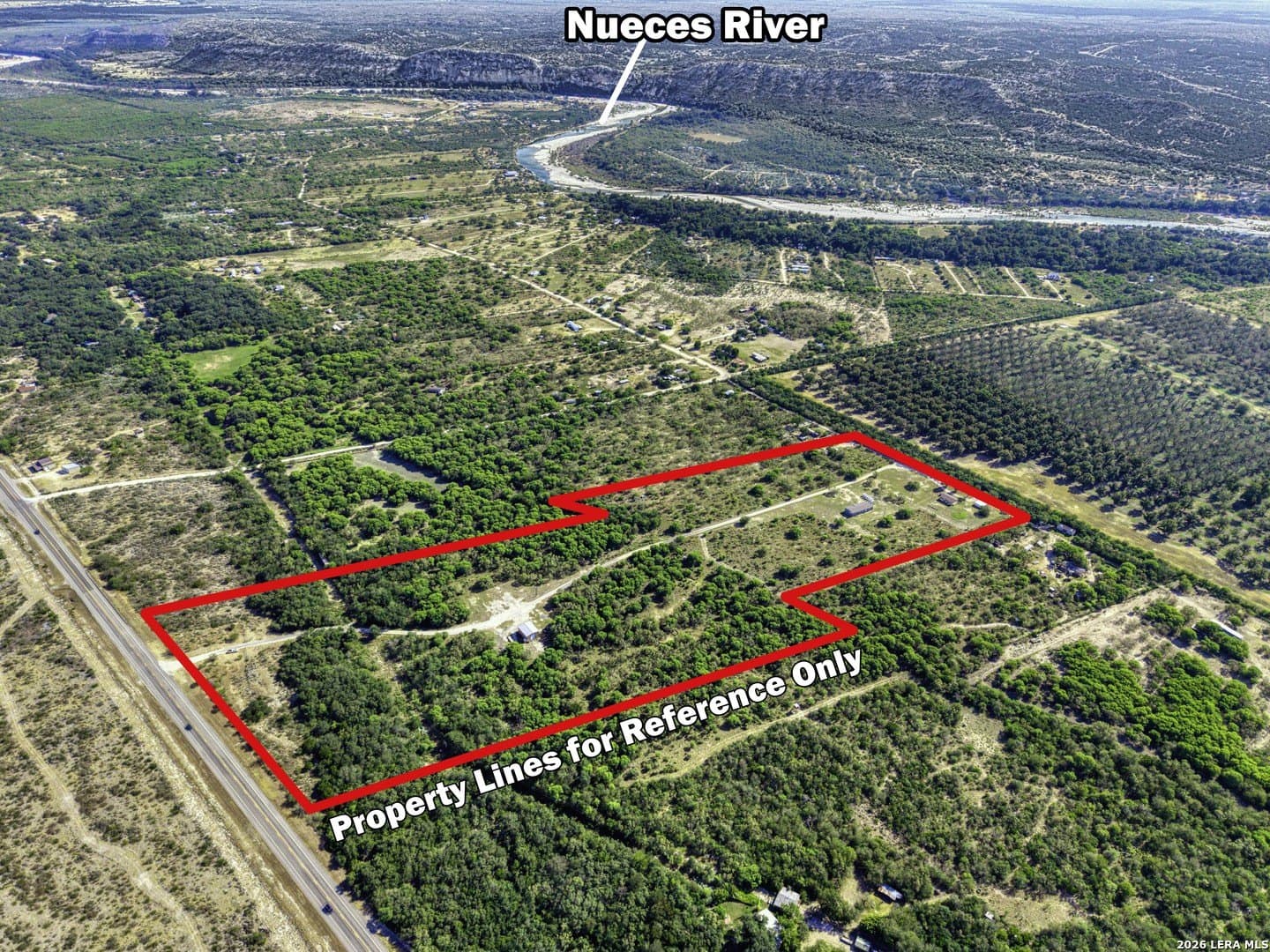 27.57 acres in Uvalde County