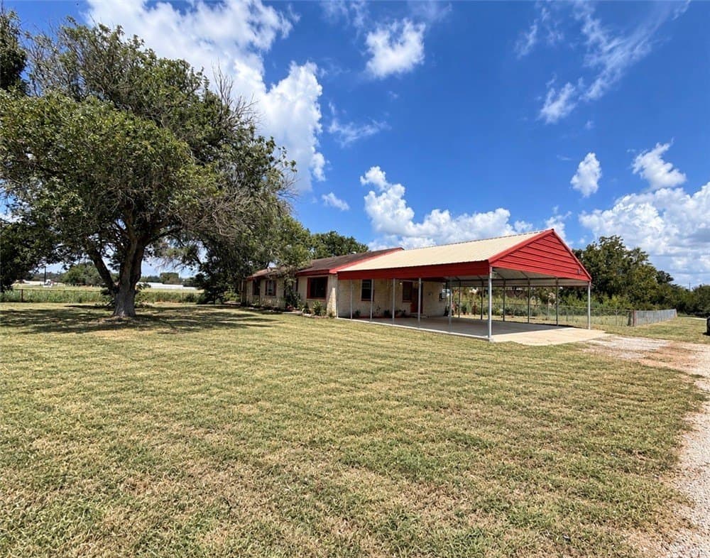 100,000 acres in Gonzales County