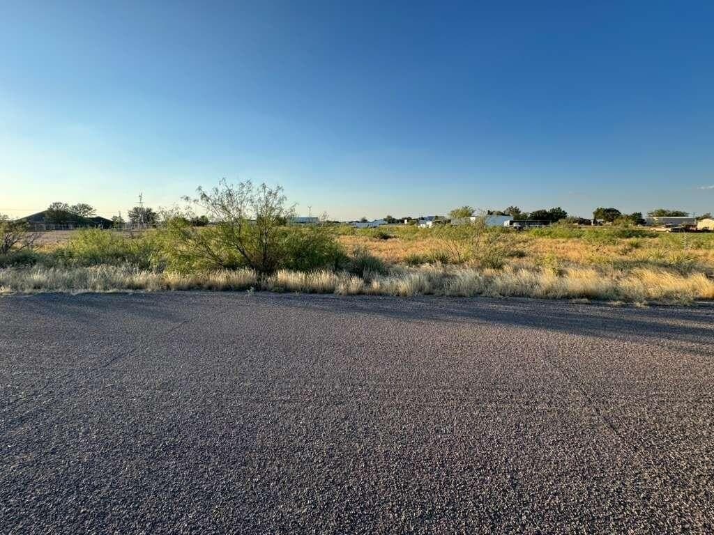 1.25 acres in Ector County