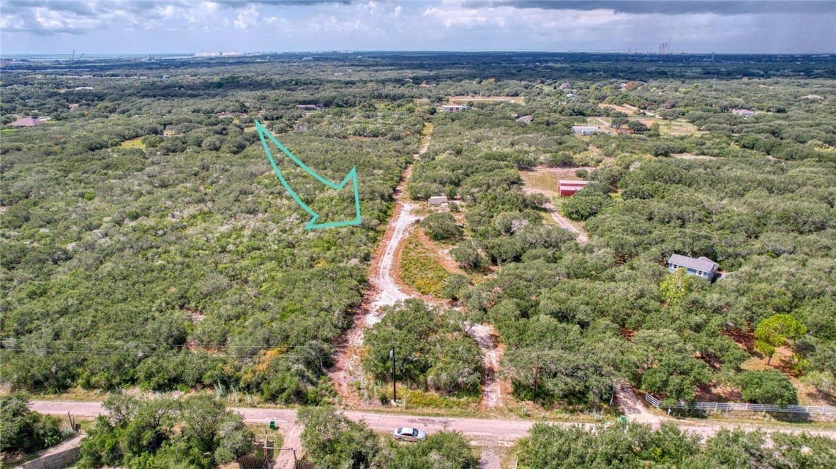 2.5 acres in San Patricio County