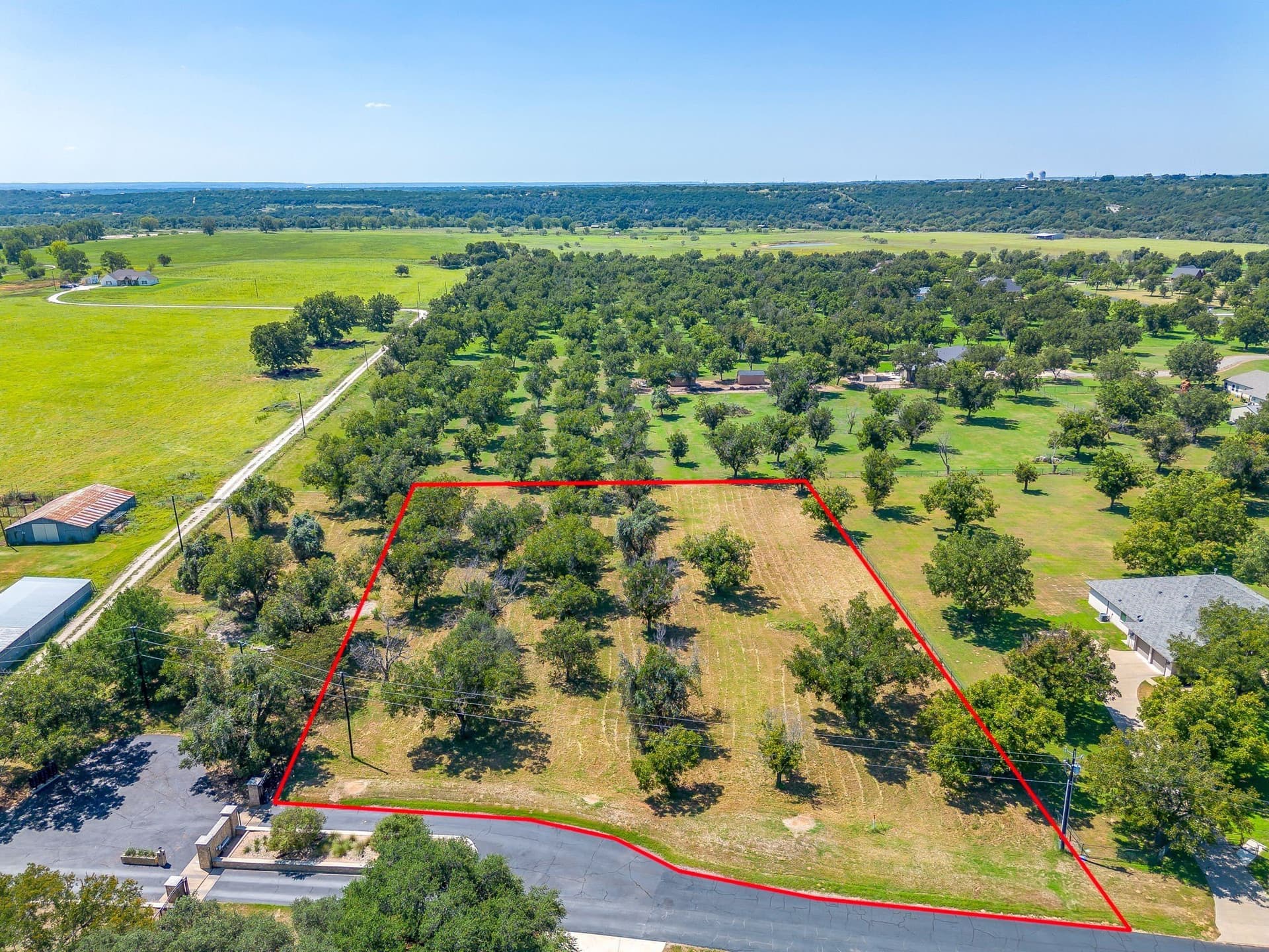 2.39 acres in Hood County