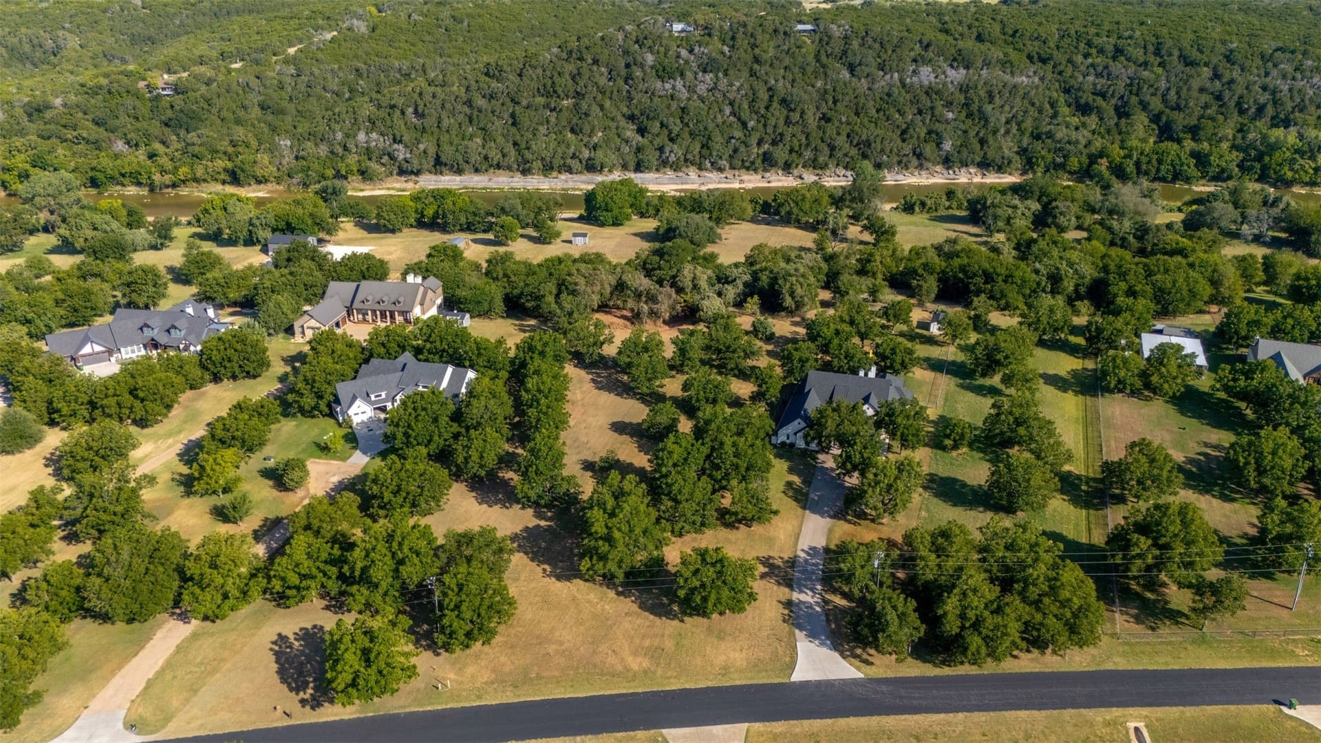2.21 acres in Hood County