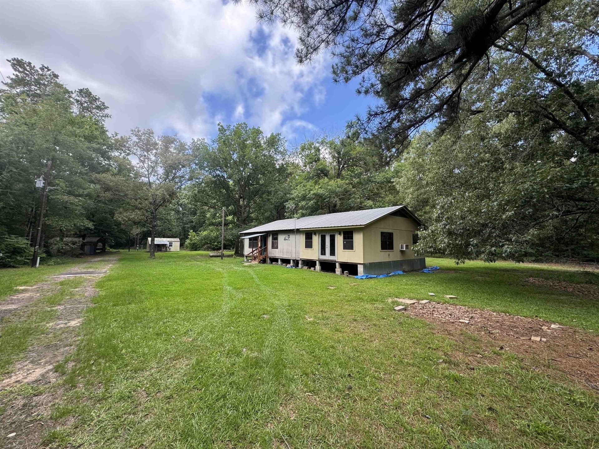 10 acres in Panola County