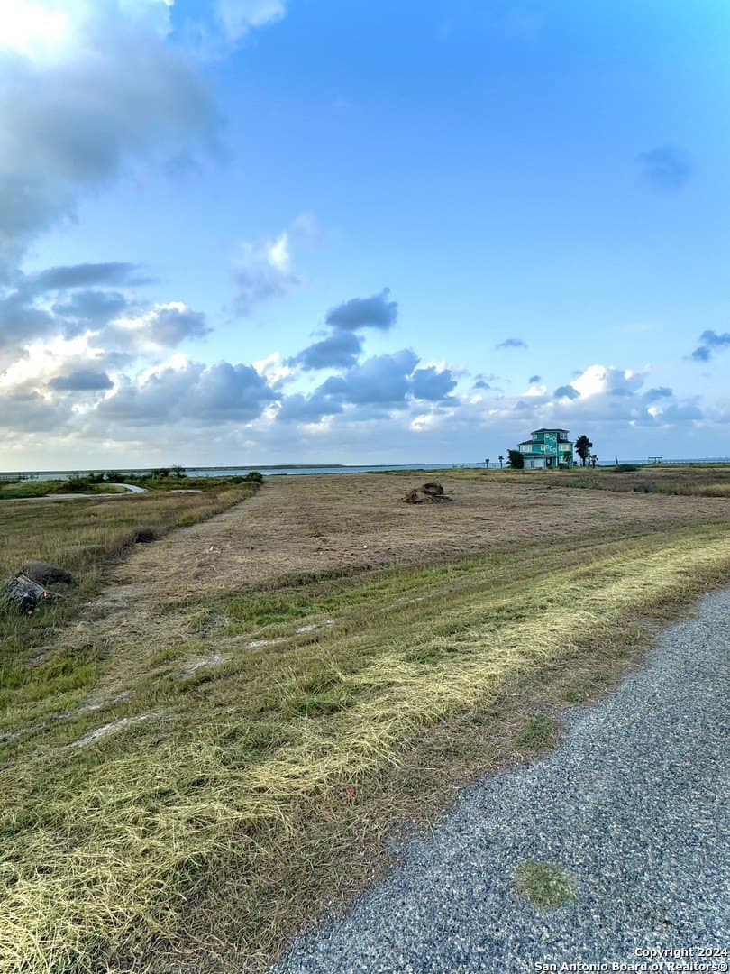 1.29 acres in Aransas County