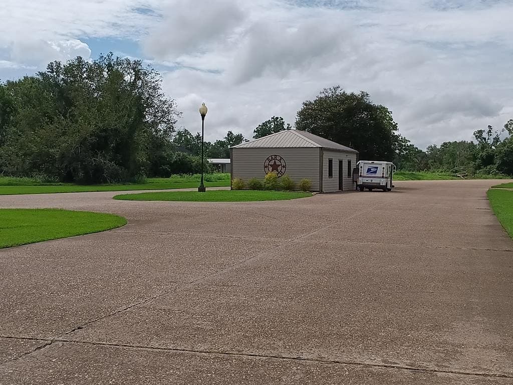 0.91 acres in Angleton County