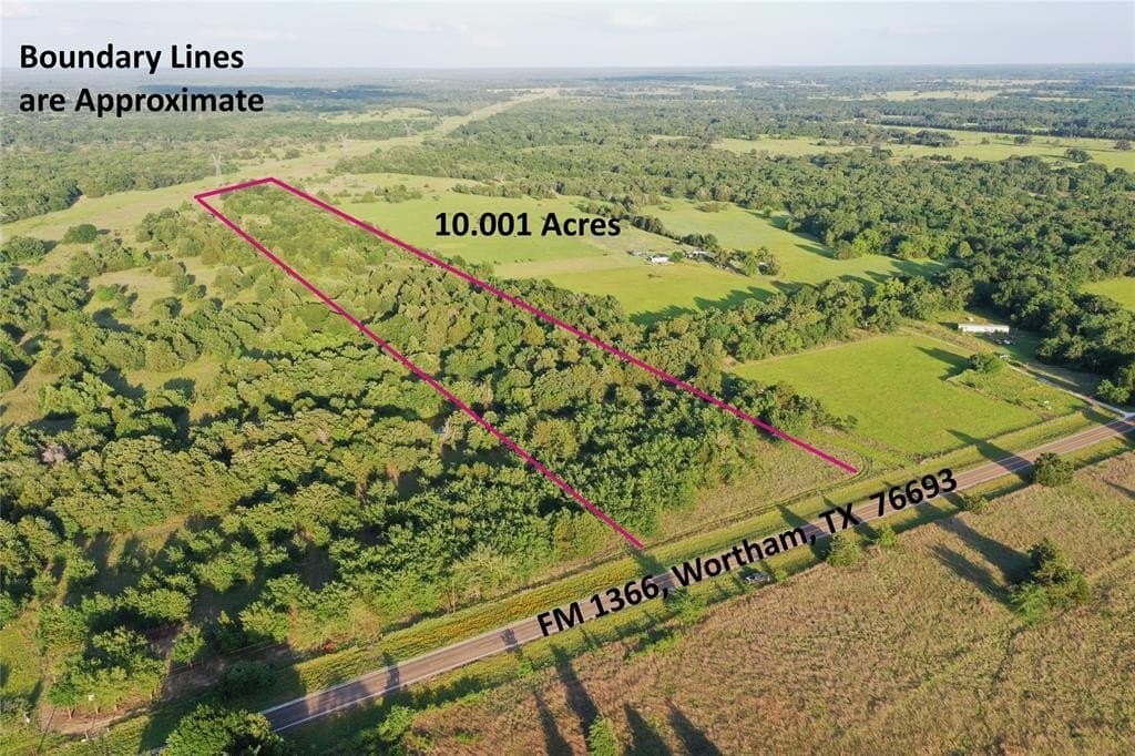 10 acres in Freestone County