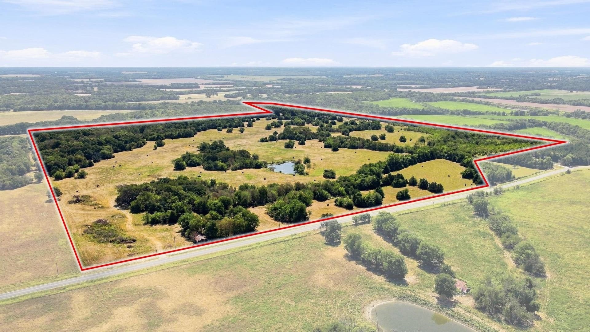 126 acres in Lamar County