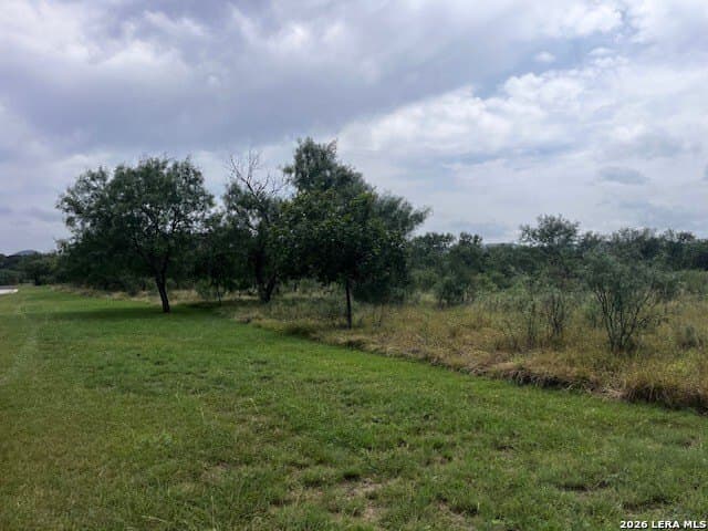 5.04 acres in Real County
