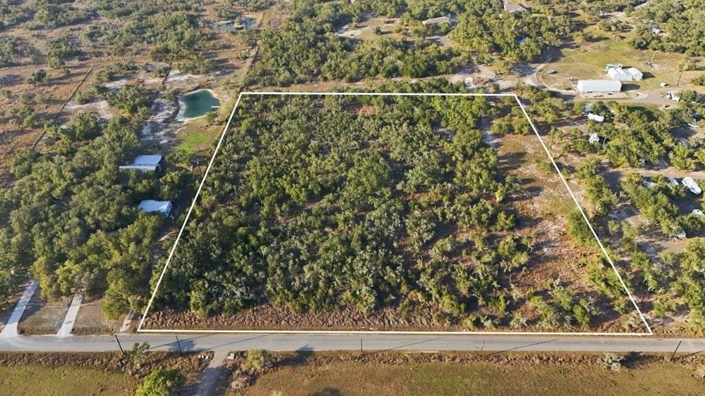 9.98 acres in Texas County
