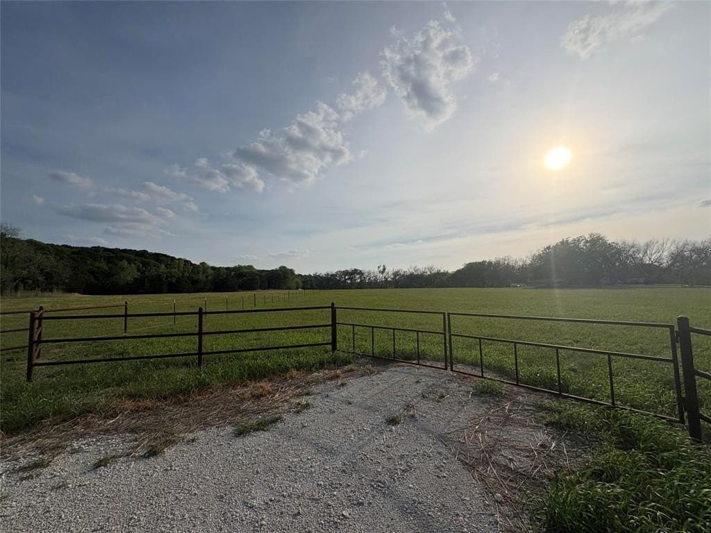 3.6 acres in Hill County