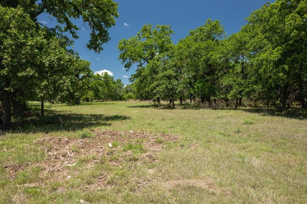 10.21 acres in Gillespie County