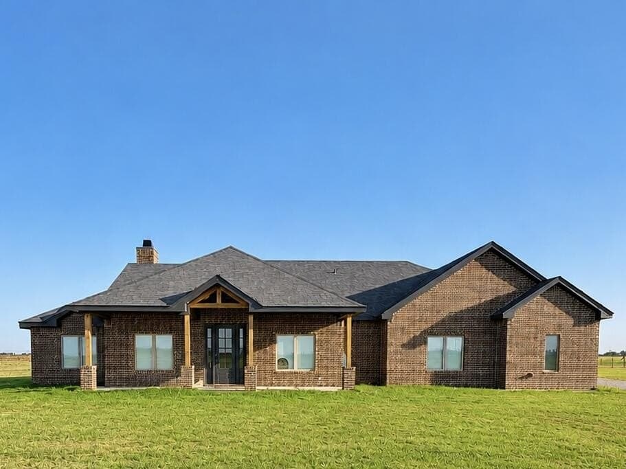 10.01 acres in Hale County