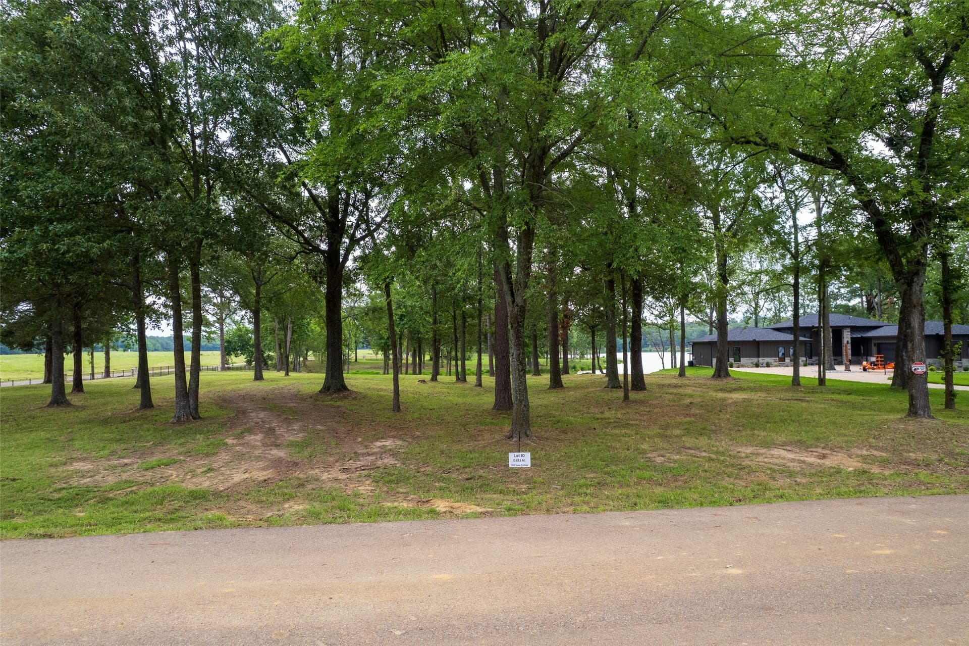 0.83 acres in Franklin (TX) County