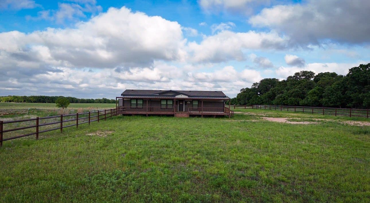20 acres in Comanche County