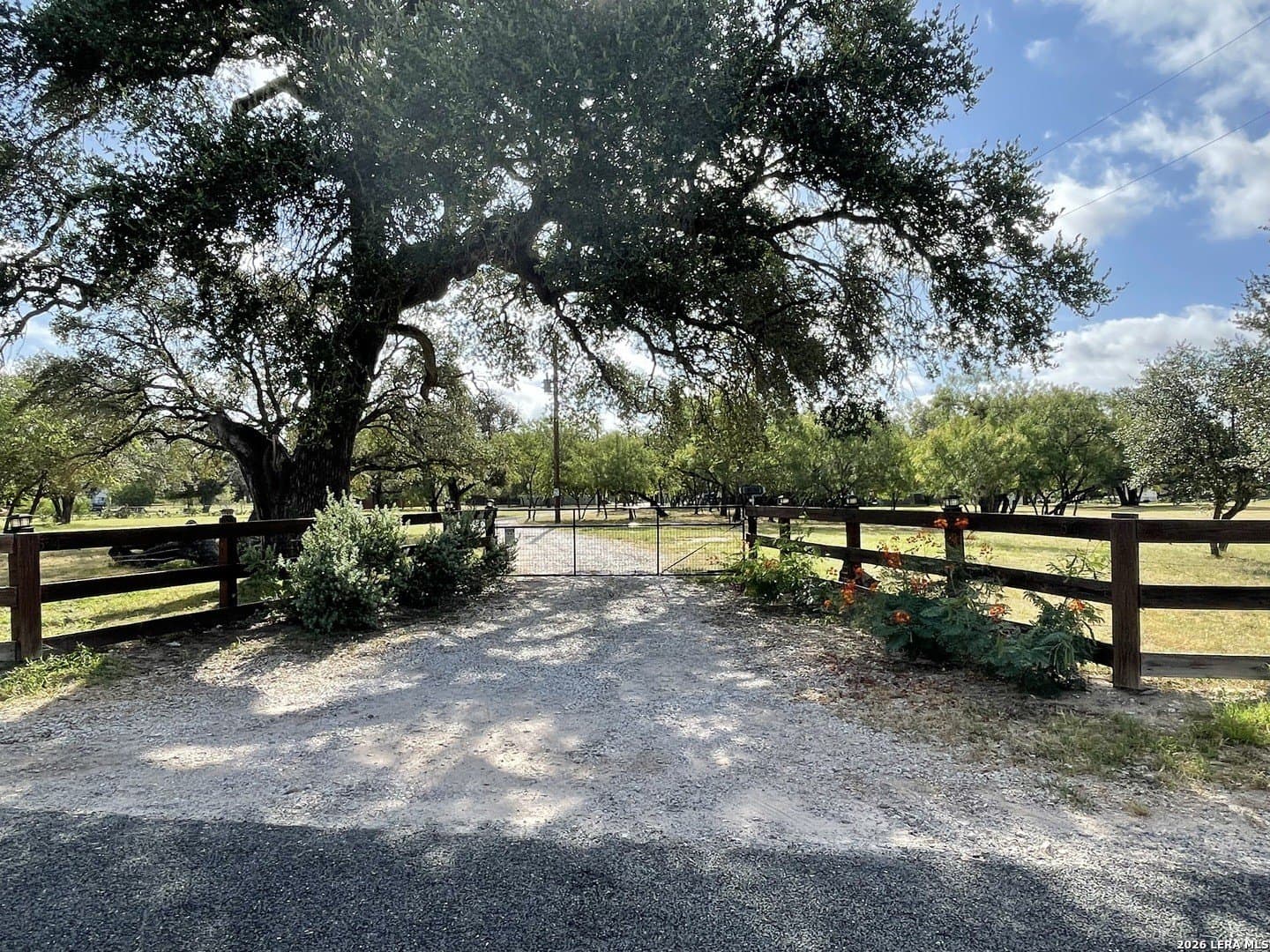 10 acres in Medina County