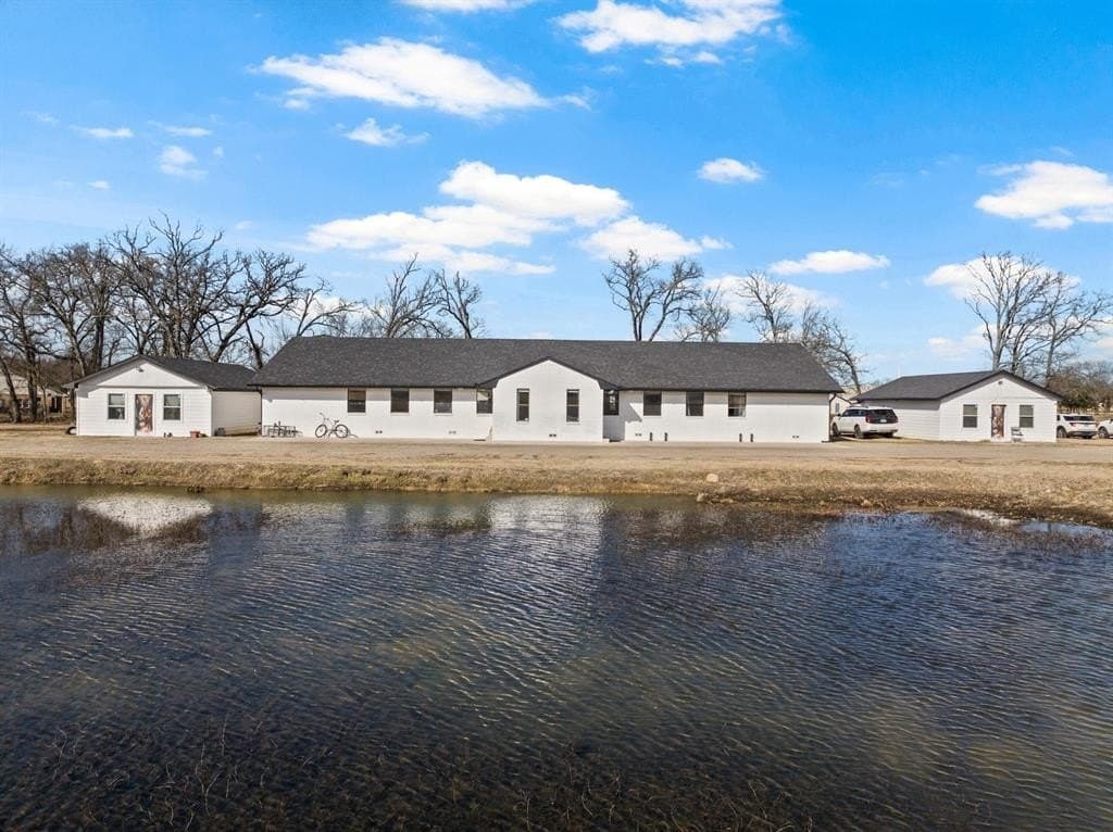 12 acres in Hopkins County