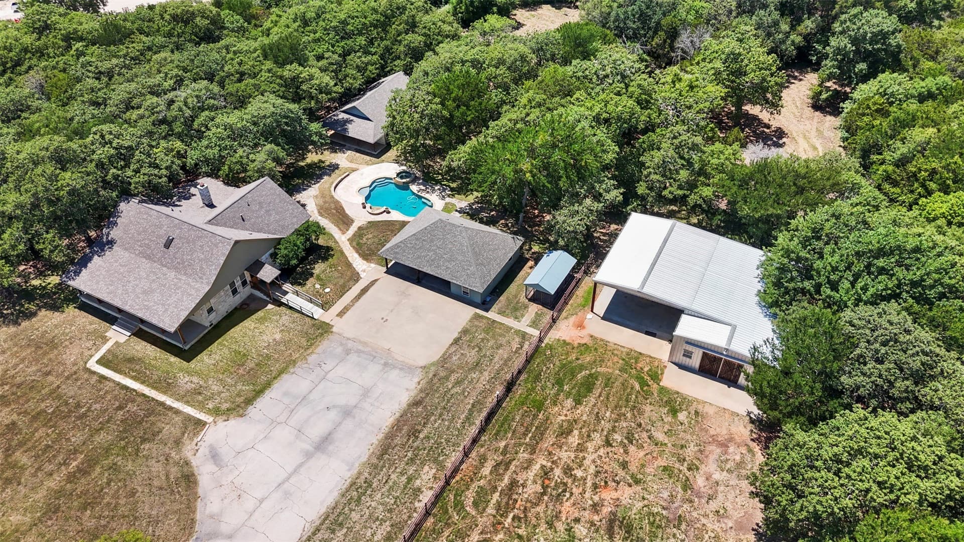 12.52 acres in Hood County
