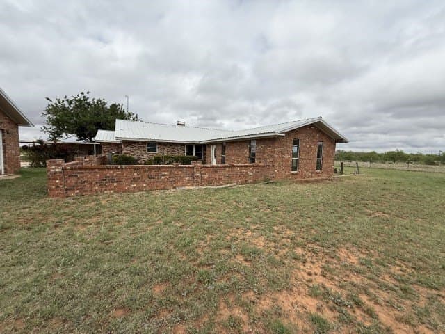 15 acres in Nolan County