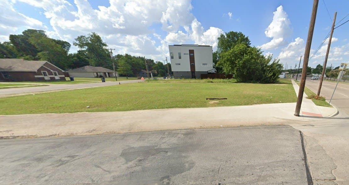 0.25 acres in Dallas County