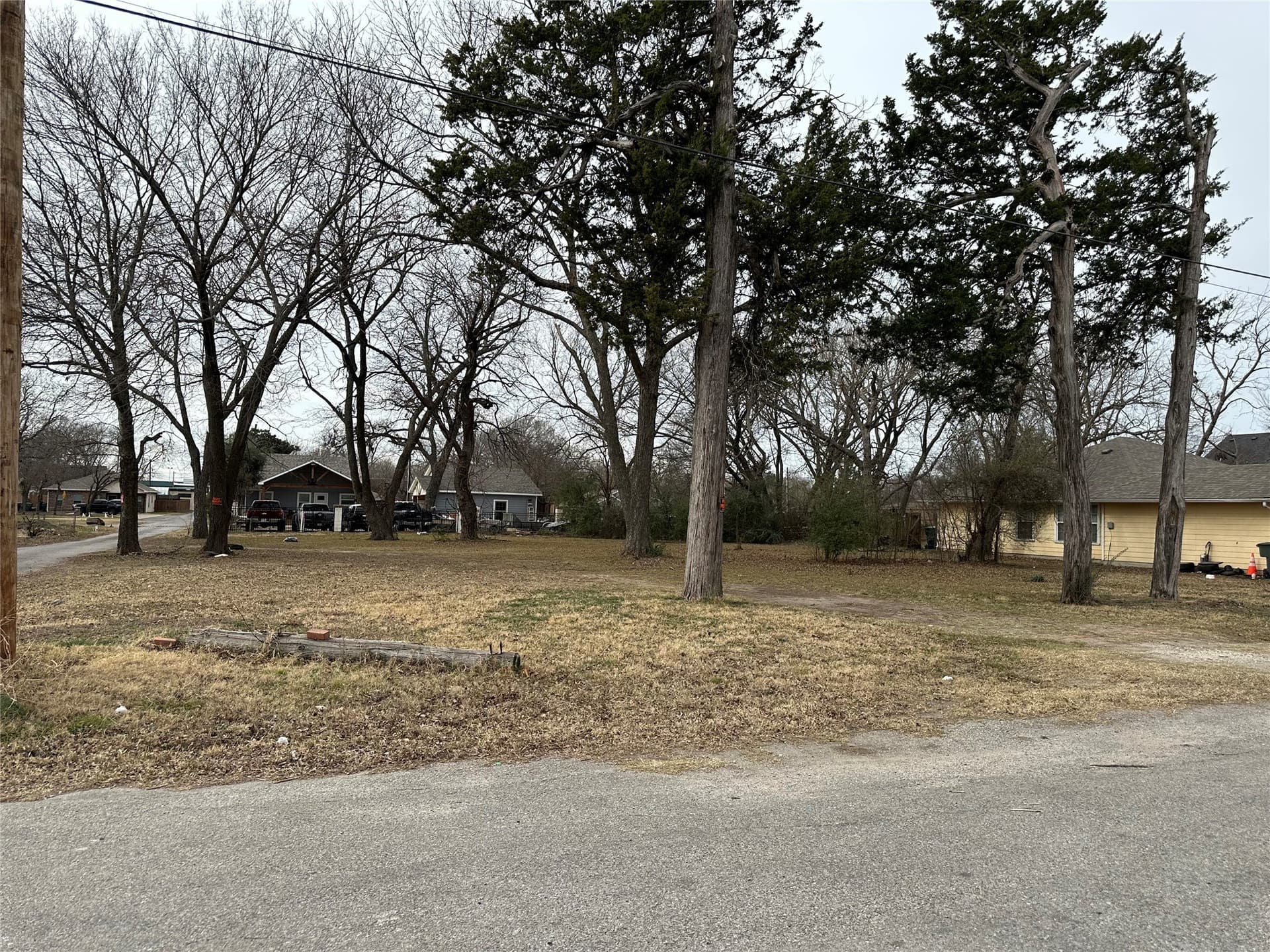 0.34 acres in Grayson County