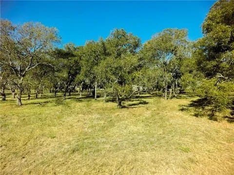 8.98 acres in Ellis County