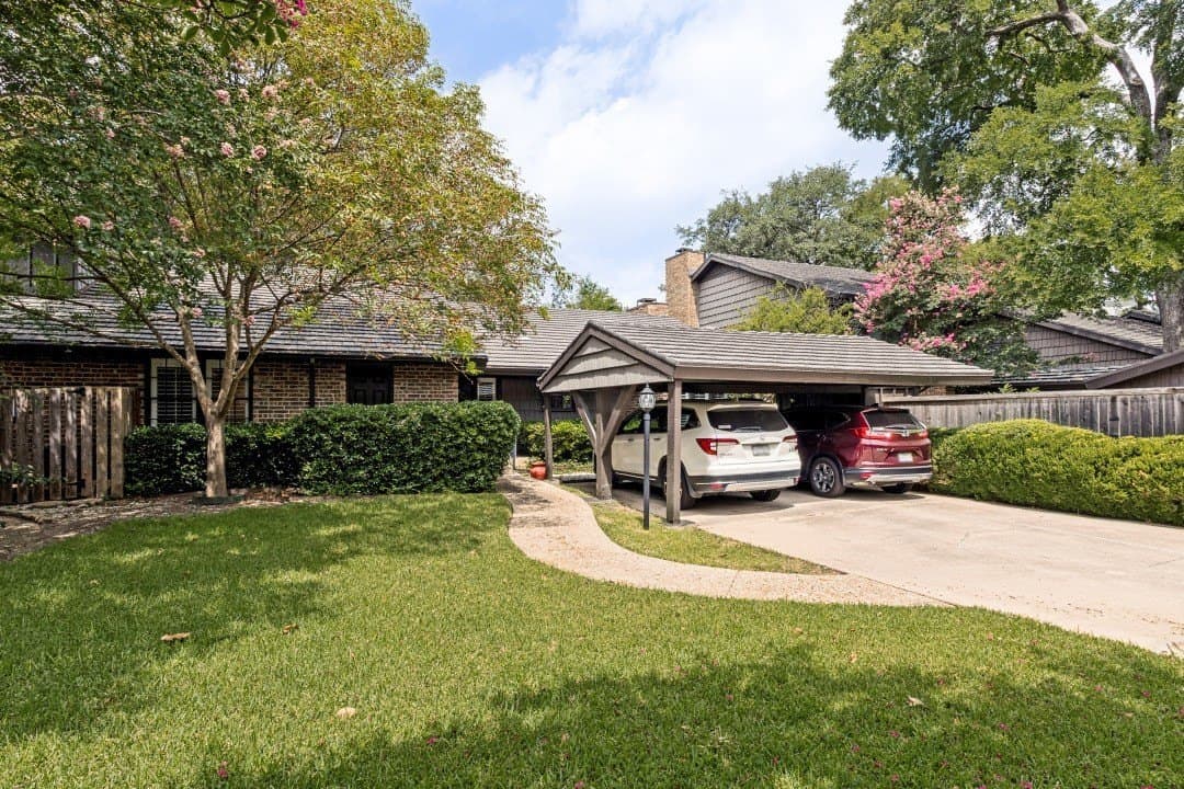 16.55 acres in Dallas County