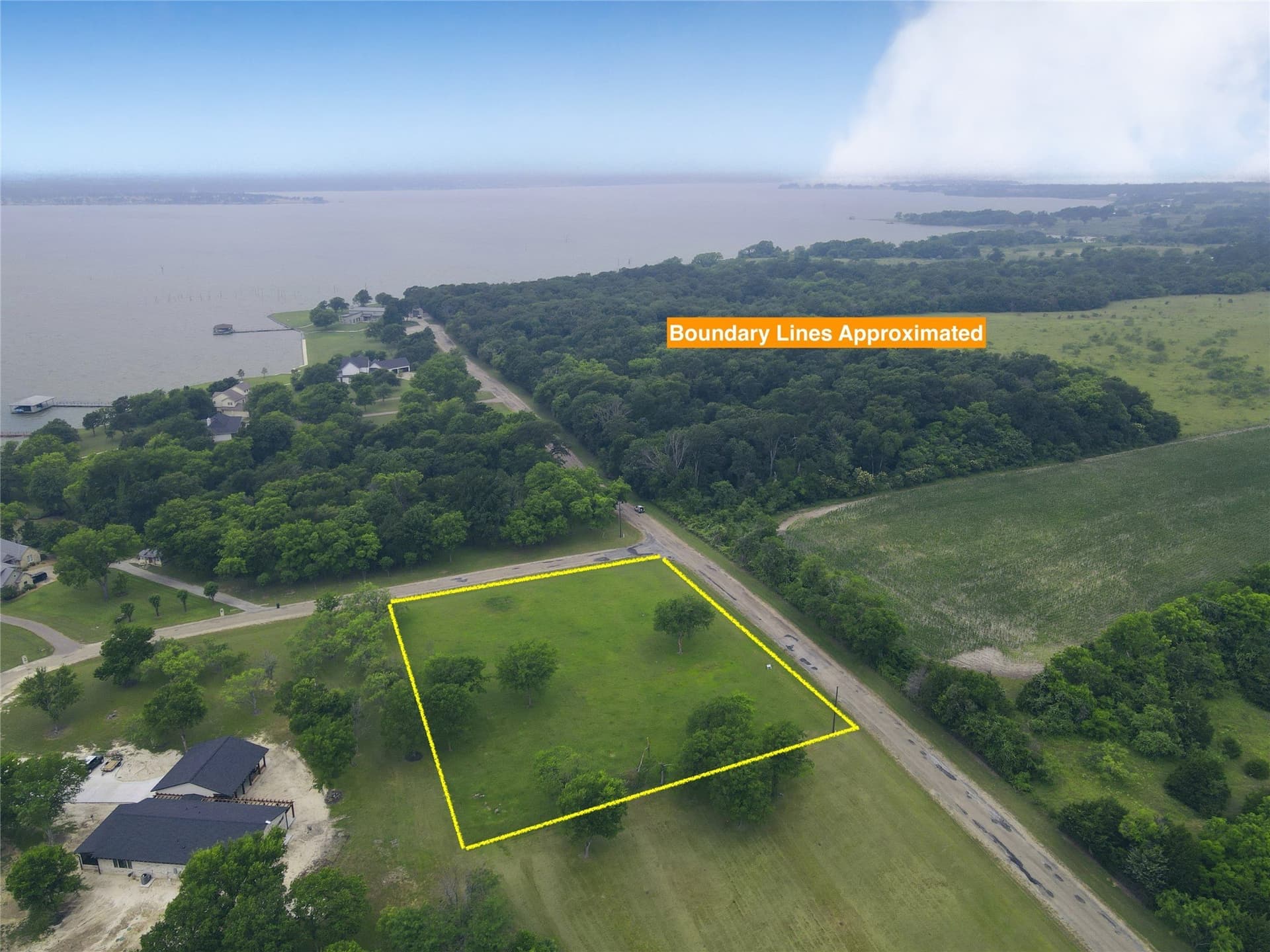 1.25 acres in Navarro County