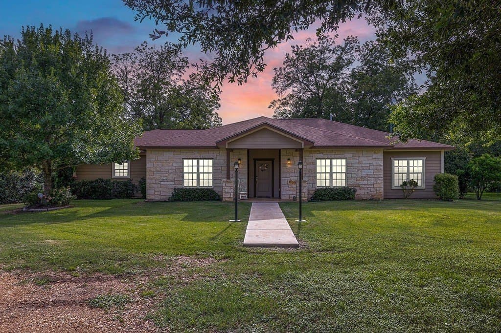 1.7 acres in Bastrop County