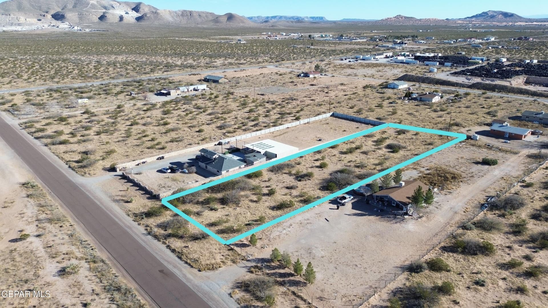 1 acres in El Paso County