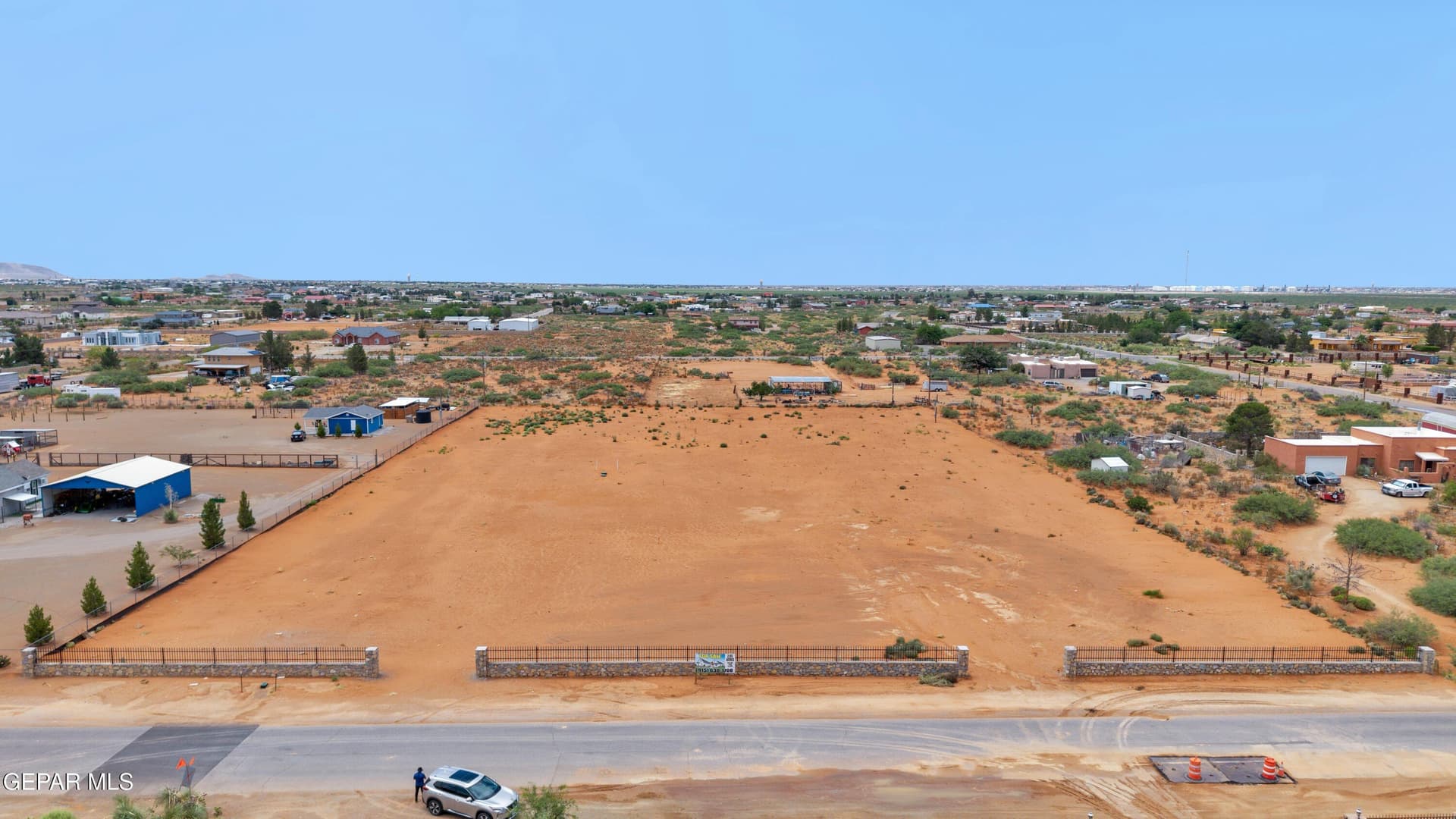 2.85 acres in El Paso County
