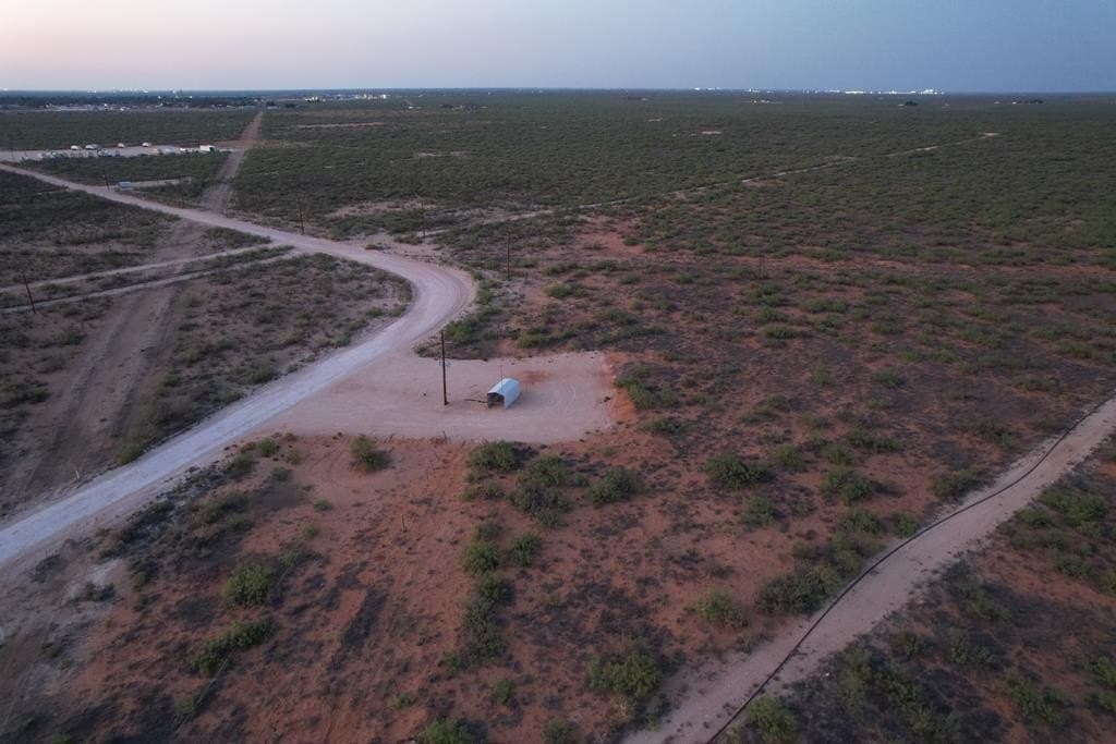 5 acres in Ward County