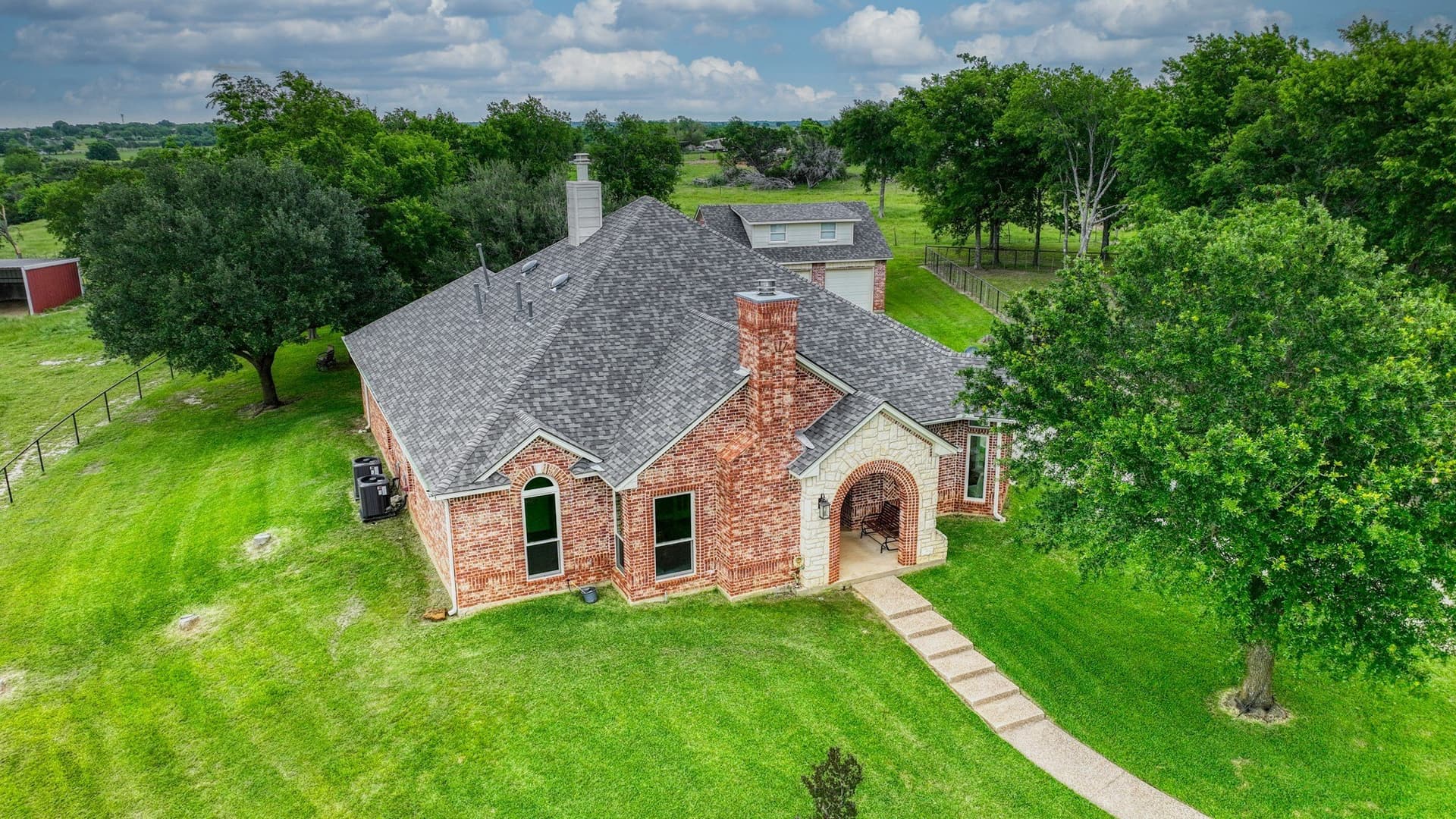 138 acres in Johnson County