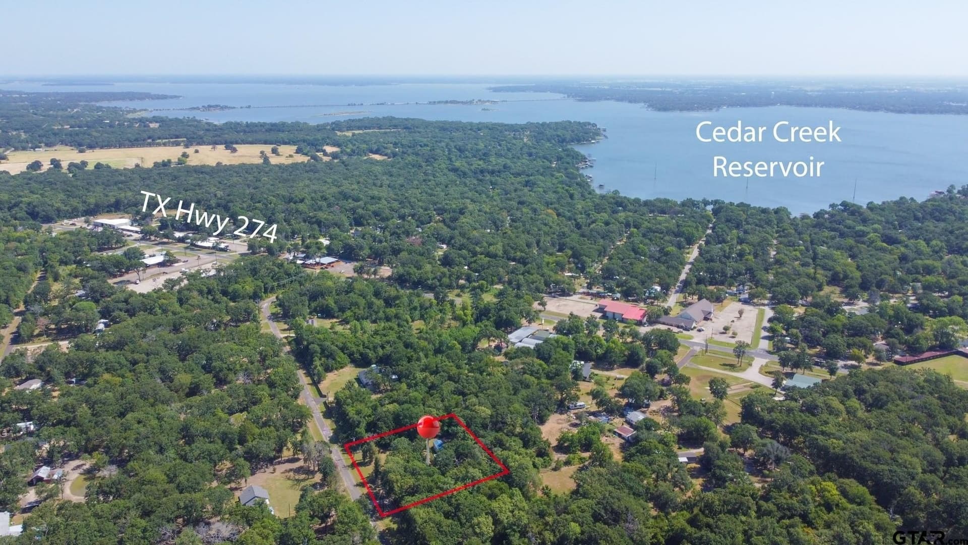 0.89 acres in Henderson County