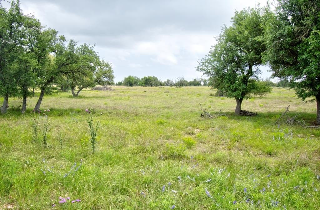 5.02 acres in Gillespie County
