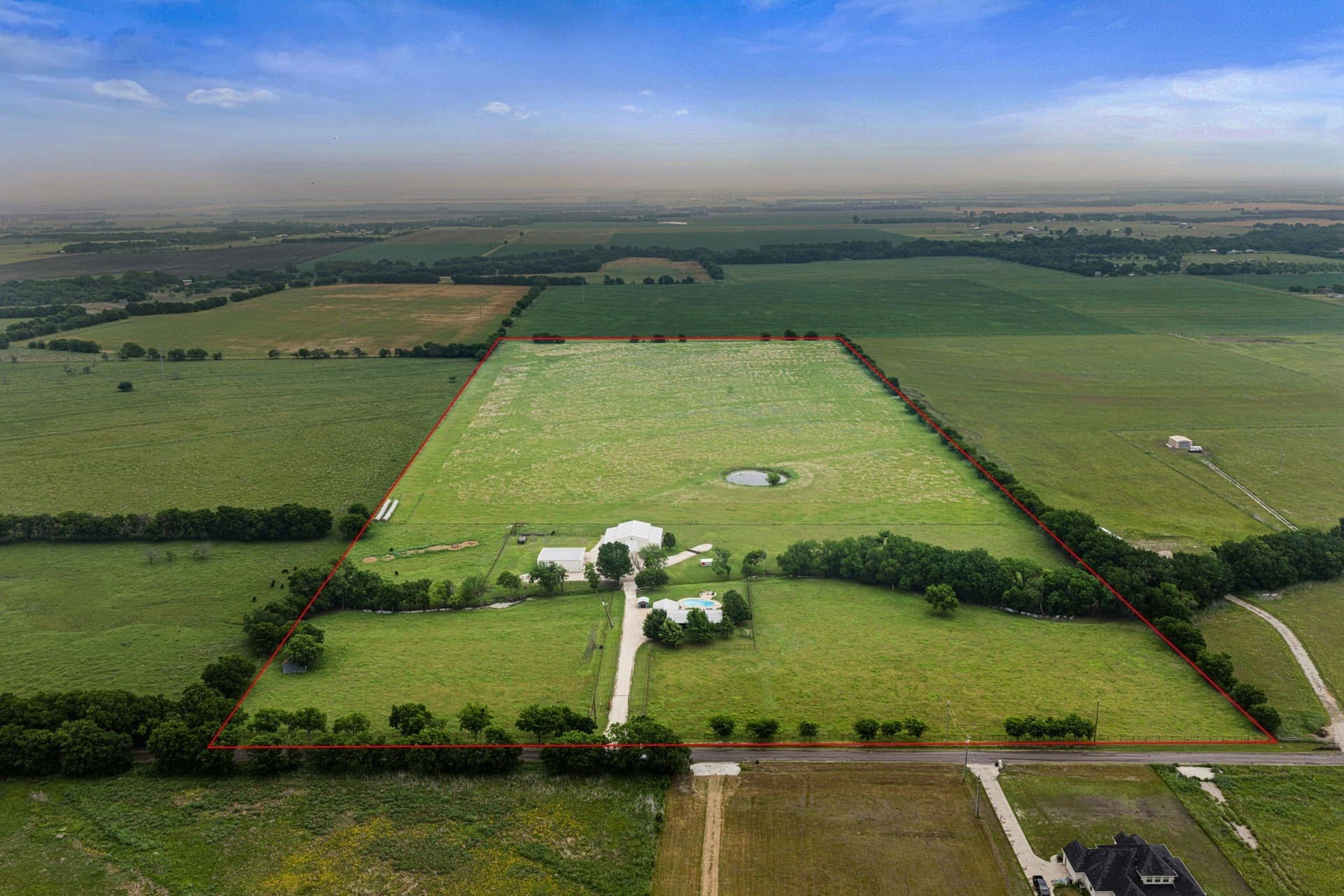 43.2 acres in Ellis County