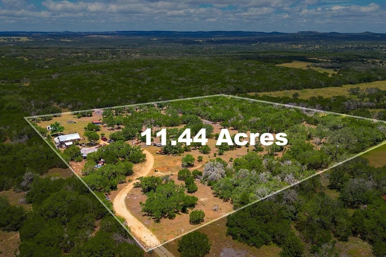 11.44 acres in Blanco County